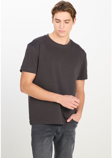 %100 Pamuk Relaxed Fit Geniş Kesim Bisiklet Yaka Antrasit Basic T-Shirt fiyatları