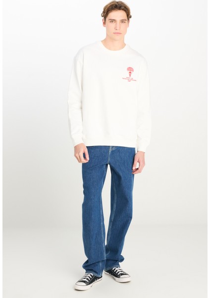 Loose Fit Rahat Kesim Bisiklet Yaka Beyaz Sweatshirt modelleri