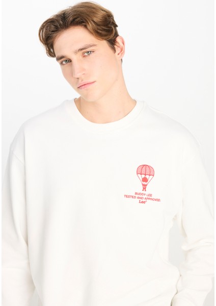 Loose Fit Rahat Kesim Bisiklet Yaka Beyaz Sweatshirt fırsatları