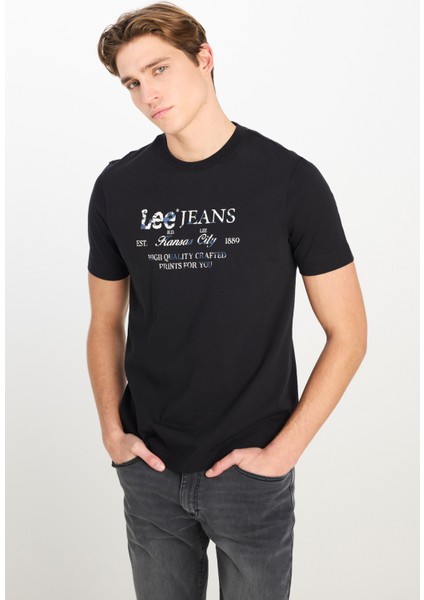 Regular Fit Grafik Bas Siyah Erkek Kısa Kol T-Shirt