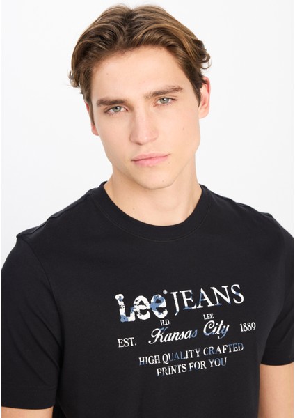 Regular Fit Grafik Bas Siyah Erkek Kısa Kol T-Shirt fırsatları