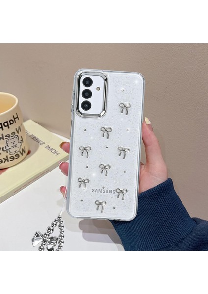 Samsung Galaxy A26 Uyumlu Kamera Koruyuculu Simli Fiyonk Kurdele Desenli Şeffaf Slikon Kapak