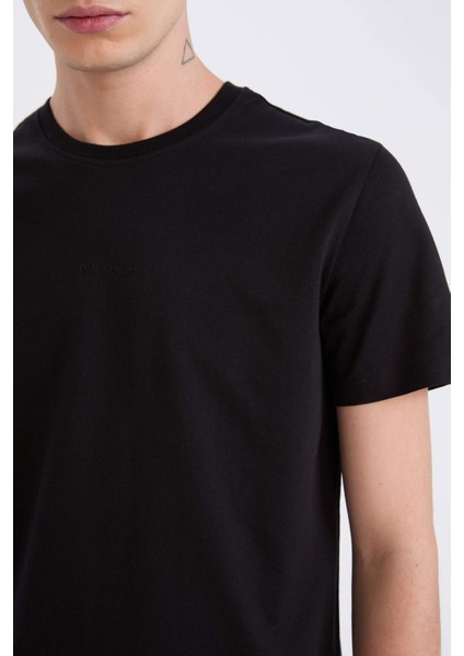 %100 Pamuk Slim Fit Dar Kesim Bisiklet Yaka Baskılı Kısa Kollu Tişört D5566AX25SP fırsatları