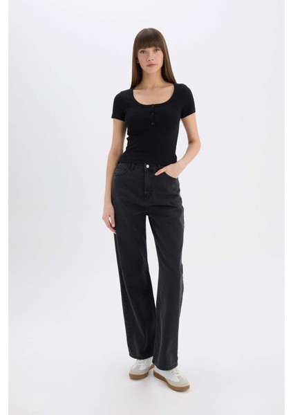 Slim Fit Dar Kesim Yuvarlak Yaka Basic Düz Fitilli Kaşkorse Kısa Kollu Siyah Tişört E5781AX25SP