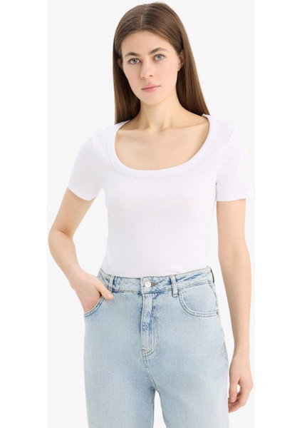 Slim Fit Dar Kesim Bisiklet Yaka Basic Düz Fitilli Kaşkorse Kısa Kollu Beyaz Tişört F0684AX25SP