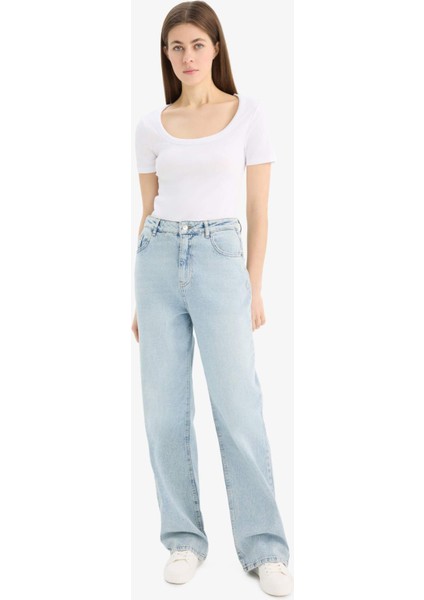 Slim Fit Dar Kesim Bisiklet Yaka Basic Düz Fitilli Kaşkorse Kısa Kollu Beyaz Tişört F0684AX25SP fiyatları