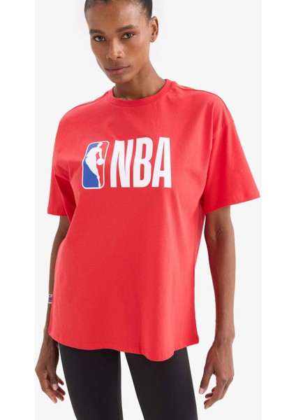 Defactofit Nba Wordmark Oversize Fit Bisiklet Yaka Baskılı Sporcu Kısa Kollu TIŞÖRT V9082AZ25SP