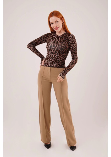 Ön Dikiş Detaylı Tek Düğme Camel Pantolon