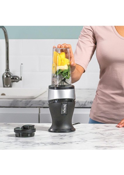 700W Ince Blender ve Smoothie Yapıcı, 2x 470ML Kapaklı Bardaklar - Güçlü Kişisel Blender