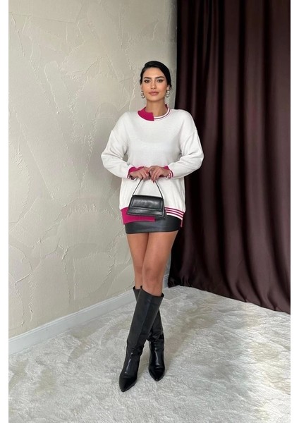 Fuşya Yaka ve Manşet Garnili Triko Kazak
