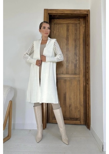 Ekru Kolları Örgülü Triko Hırka