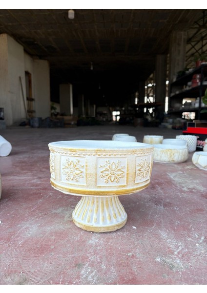 Dekoratif Ayaklı Çiçek Desenli Taş Saks