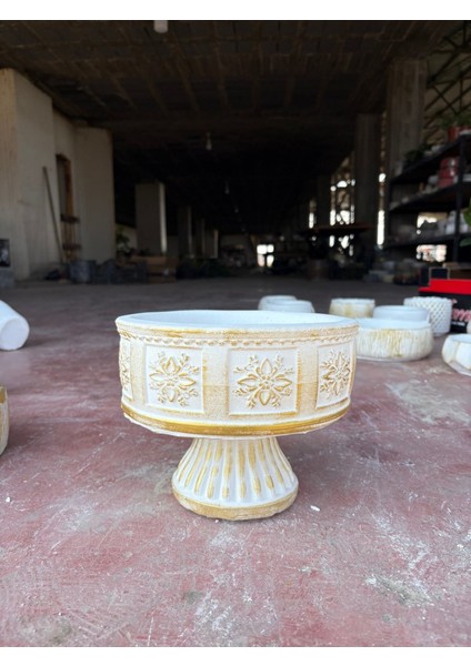 Dekoratif Ayaklı Çiçek Desenli Taş Saks