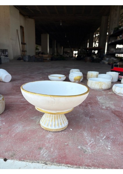 Dekoratif Ayaklı Oval Taş Saksı