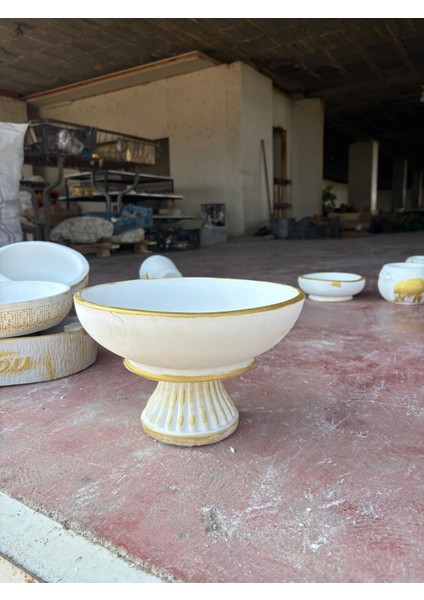 Dekoratif Ayaklı Oval Taş Saksı