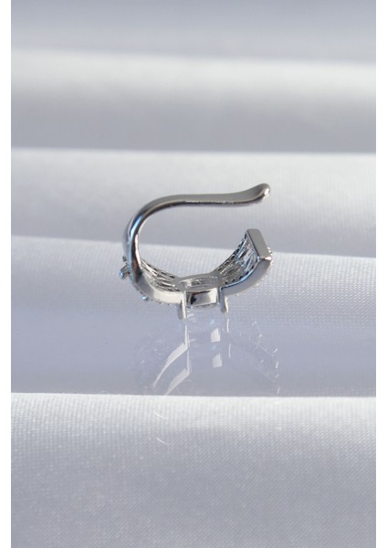 Pirinç Gümüş Renk Zirkon Taş Kaplama Earcuff Küpe - Lisinya