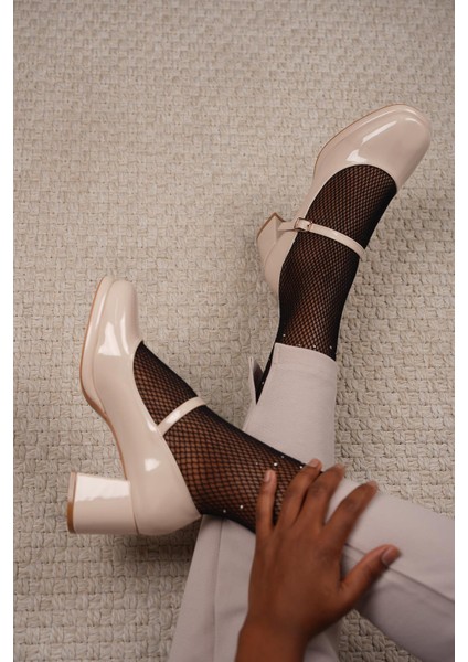 Lara Bilekten Bağlamalı Platform Rugan Kadın Ayakkabı Bej