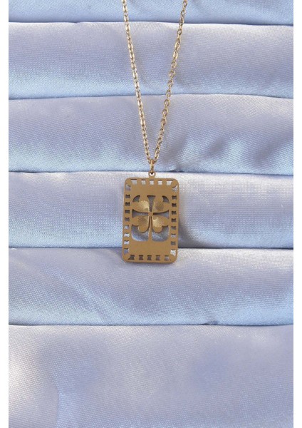 316L Altın Renk İşlemeli Yonca Model Vintage Kolye - Lisinya