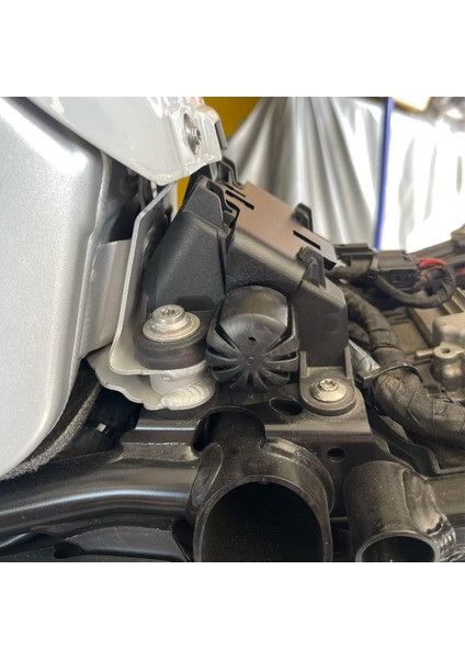 Motosiklet Koltuk Ayarlanabilir Alçaltma Braketi R1200GS Adv Gsa Lc R1250GS Adventure R1200RT Için Ayarlanabilir Motosiklet Koltuk Alçaltma Braketi (Alt 2cm Siyah) fiyatları