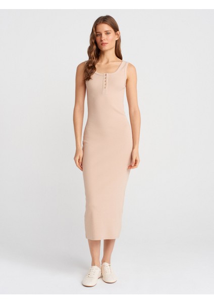 91382 Düğme Detaylı Midi Elbise-Açık Bej