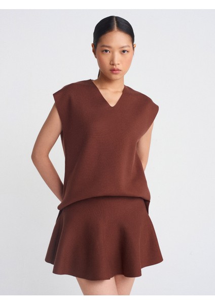 10694 V Yaka Yumuşak Dokulu Triko Süveter-Siyah