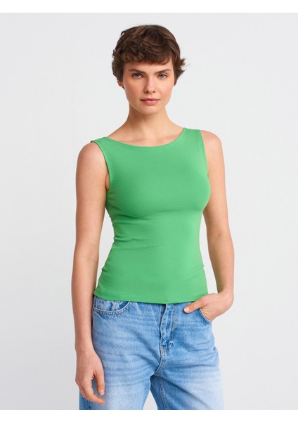 20868 Kayık Yaka Kolsuz Top-Mint