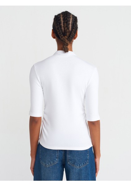 31470 Dik Yaka Büzgülü T-Shirt-Beyaz fiyatları