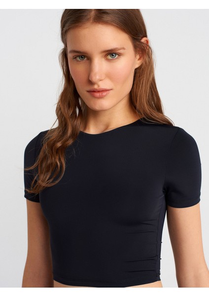 31175 Bisiklet Yaka Crop Top-Beyaz fırsatları