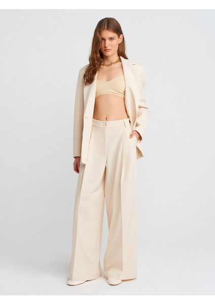 60762 Vücuda Oturan Blazer-Ekru modelleri