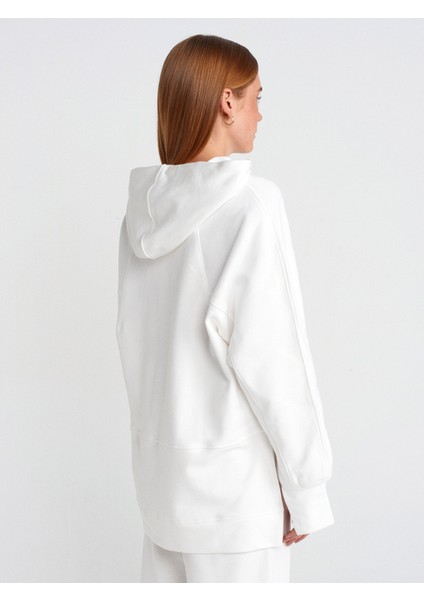 40403 Dikiş Esprili Yırtmaçlı Sweat-Ekru