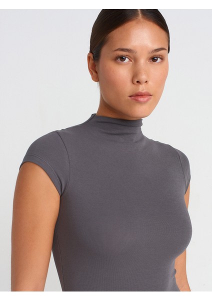 91296 Dik Yaka Midi Elbise-Füme fırsatları