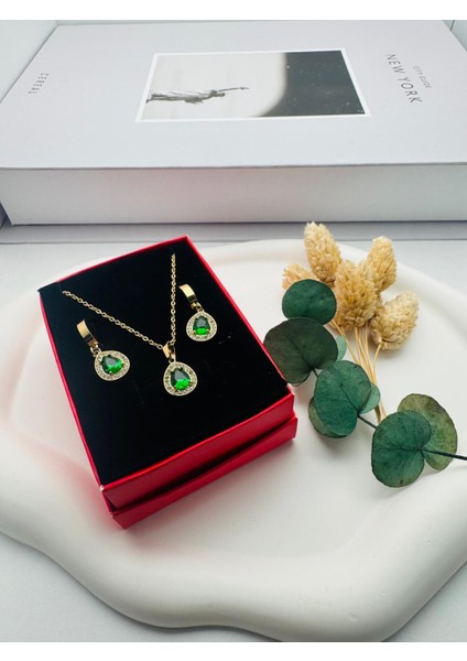 Sevgililer Gününe Özel Kutulu Pandora Çelik Kolye ve Küpe (Gold) 0106333