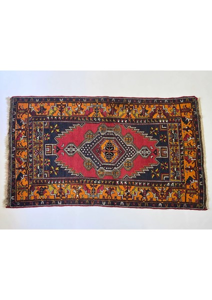 126 x 219 cm Çiçek Desenli Yıkanabilir El Dokuma Yün Antik Anadolu Kilimi