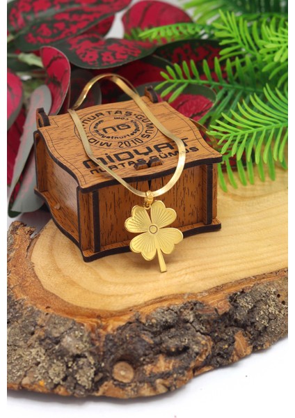 Italyan Yassı Zincirli Yonca Model Gold Kaplama Gümüş Kadın Kolye 201023822 fiyatları