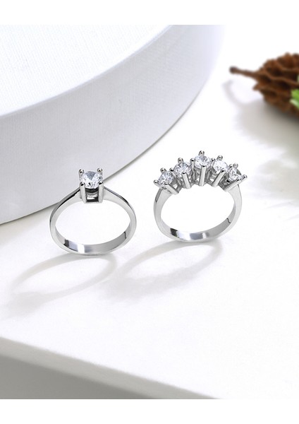 Gümüş Tektaş Beştaş Yüzük Kombini modelleri