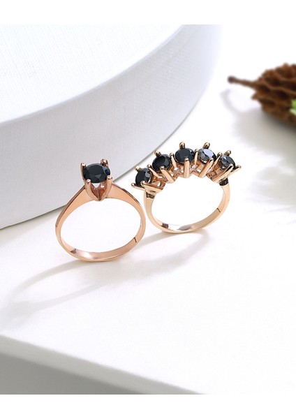 Oniks Taşlı Gümüş Tektaş Beştaş Yüzük Kombini modelleri