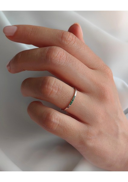 Zümrüt Renkli Taşlı Gümüş Yüzük fiyatları