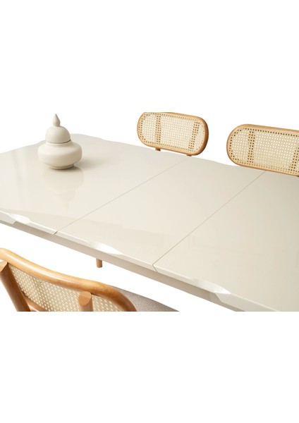 Kelebek Ortadan Açılır Büyüyen Yemek Masası Krem 80 x 130 cm