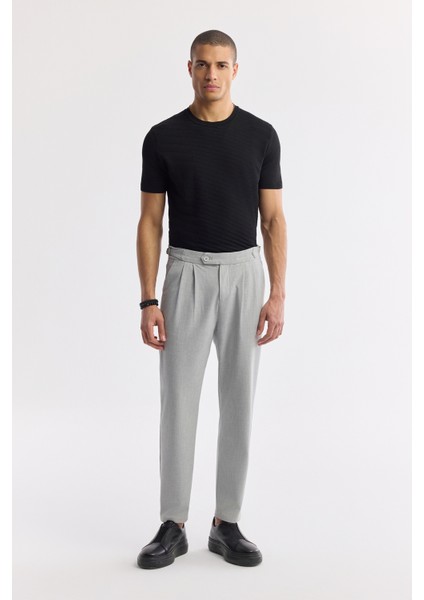 Erkek Gri Klasilk Bel Pileli Apolet Detaylı Carrot Fit Pantolon A51Y3026