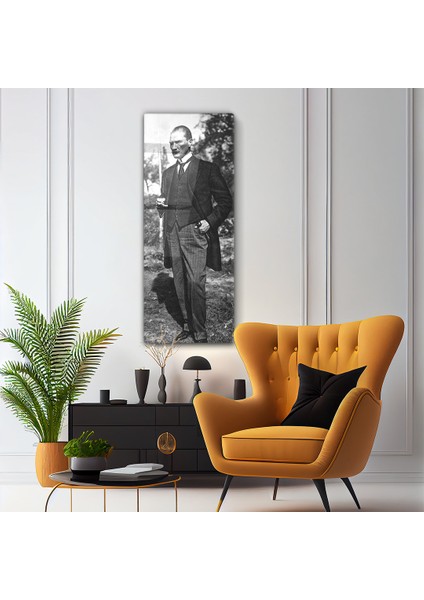 Ulu Önder Mustafa Kemal Atatürk Siyah-Beyaz Cam Tablo- Ev ve Ofis Dekorasyonu-Hediyelik-Dekoratif-Atatürk-Modern