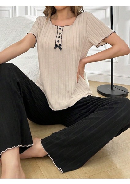Pamuklu Süs Düğmeli Kısa Kollu Pijama Takımı
