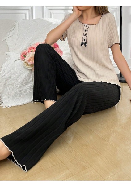 Pamuklu Süs Düğmeli Kısa Kollu Pijama Takımı