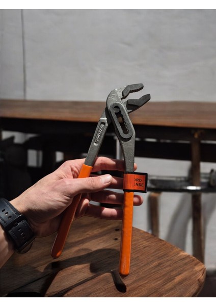 Profesyonel Ayarlanabilir Su Pompa Pense 250 mm 10 Inç Dayanıklı ve Ergonomik Ayarlanabilir Pense