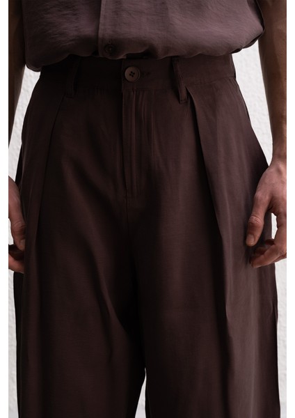 Pilili Dökümlü Kahverengi Pantolon fiyatları