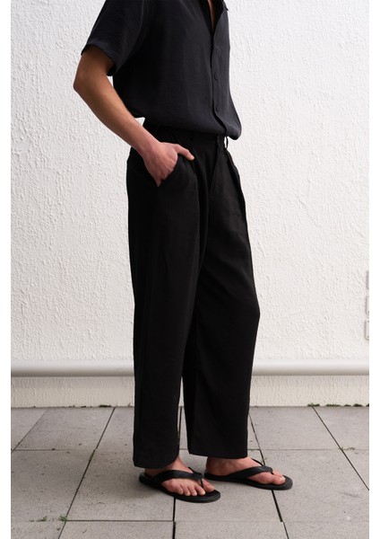 Pilili Dökümlü Siyah Pantolon modelleri