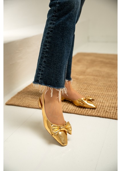 Heju Gold Fiyonk Detaylı Düz Topuklu Kadın Babet