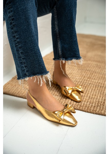 Heju Gold Fiyonk Detaylı Düz Topuklu Kadın Babet fiyatları