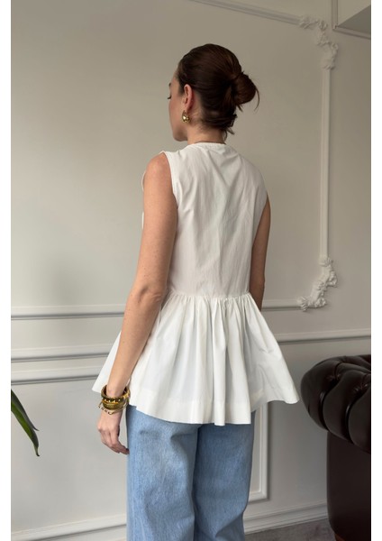 Sıfır Kol Fırfırlı Marka Bluz- Beyaz fırsatları