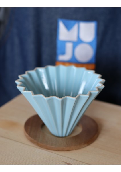 V60 Ahşap Standlı Origami Dripper-Mavi