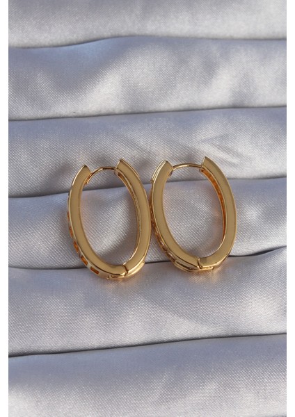Pirinç Gold Renk Zirkon Taşlı Oval Model Küpe - Lisinya